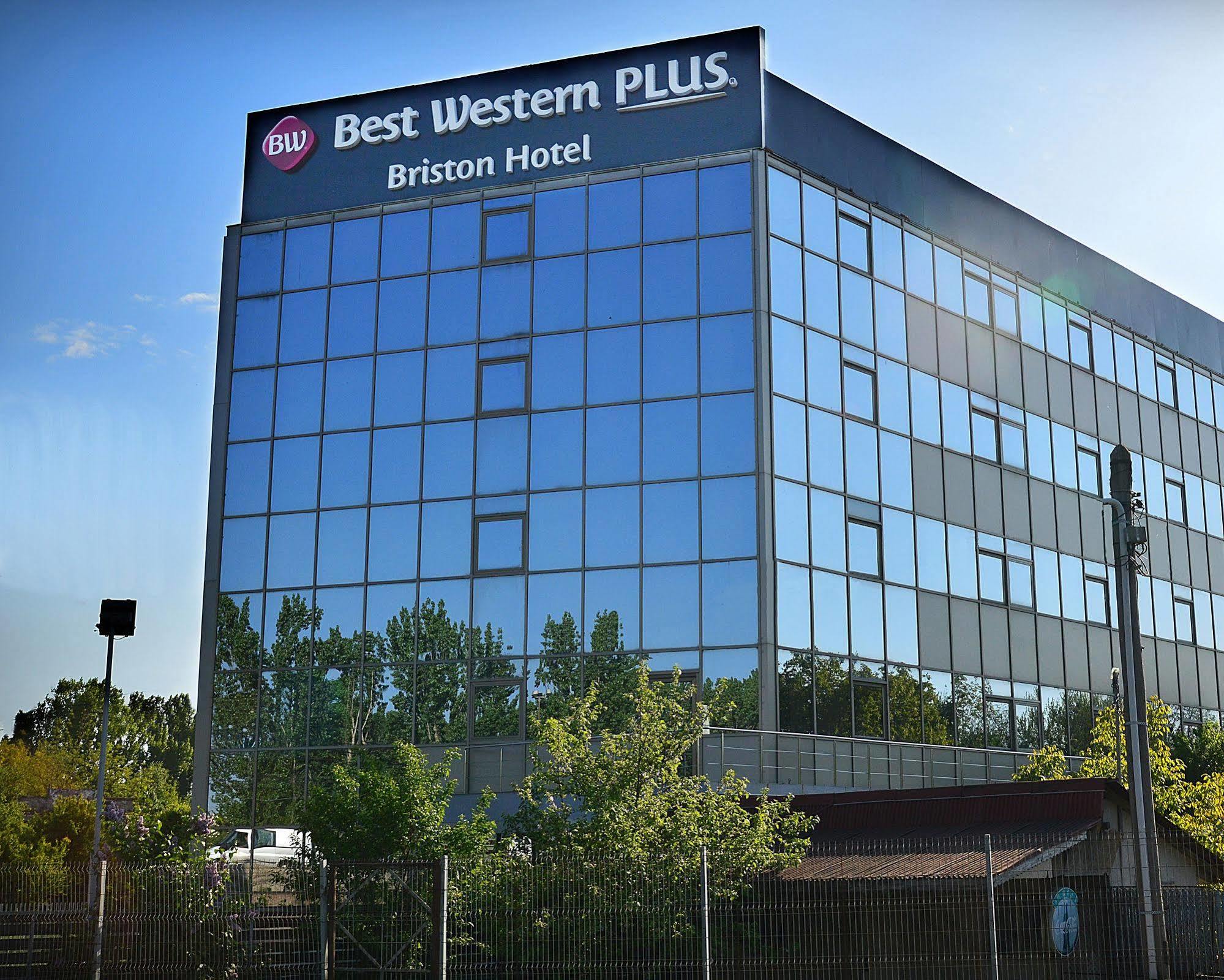Best Western Plus Briston Отопени Экстерьер фото