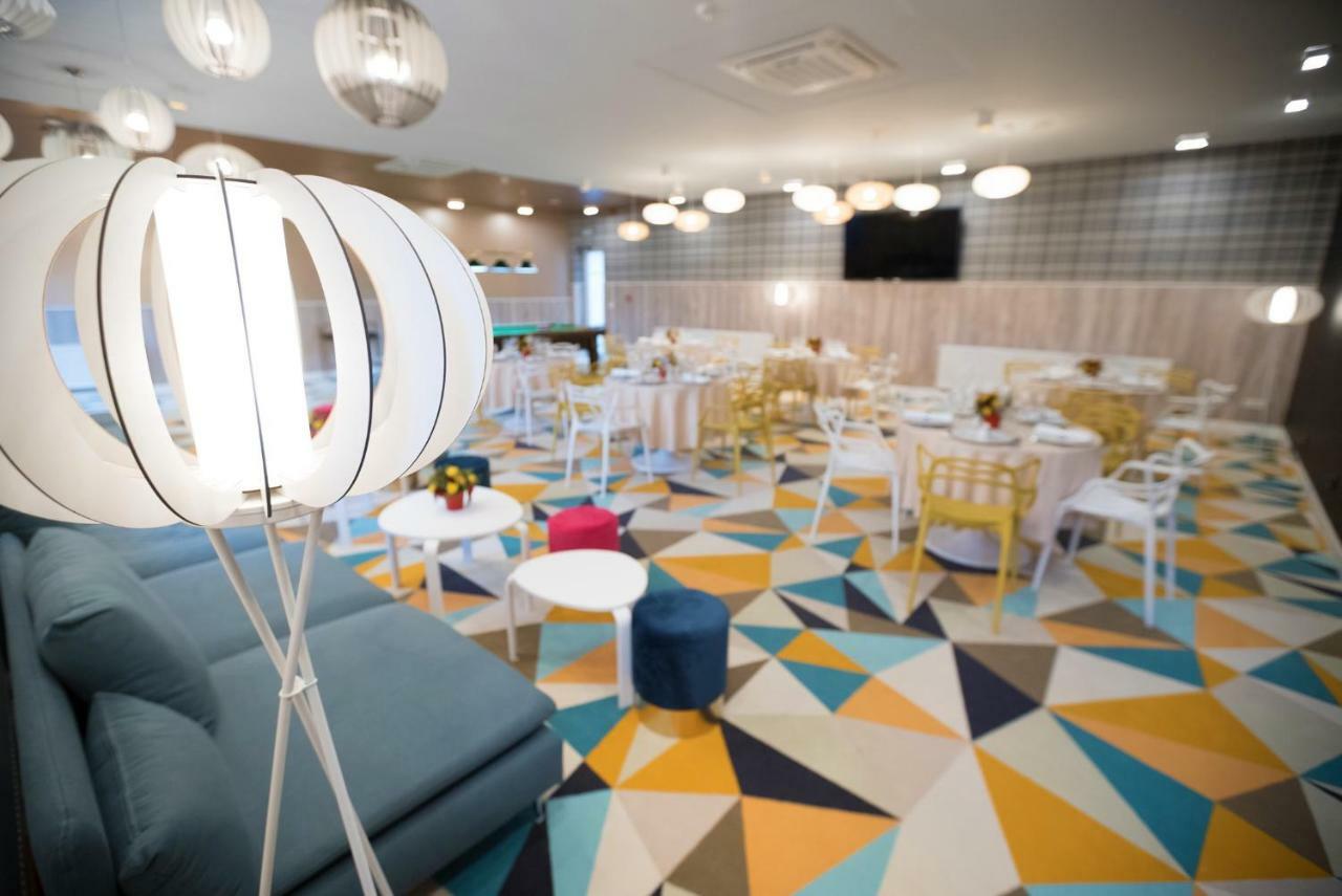 Best Western Plus Briston Отопени Экстерьер фото