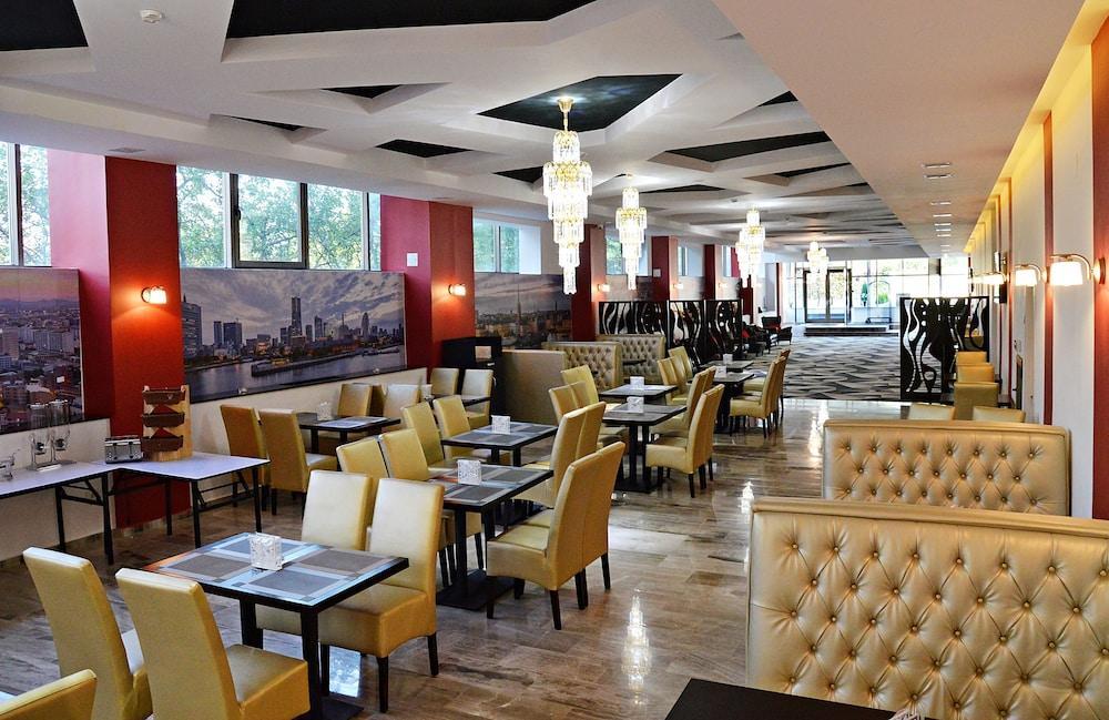 Best Western Plus Briston Отопени Экстерьер фото